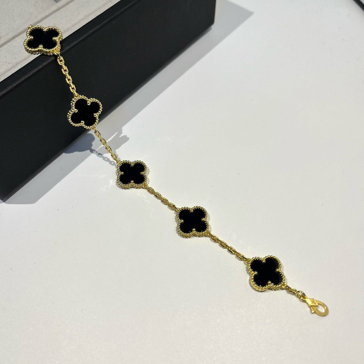 [Stars Jewelry] CLOVER 5 MOTIF ONYXS BRACELET COLLECTION