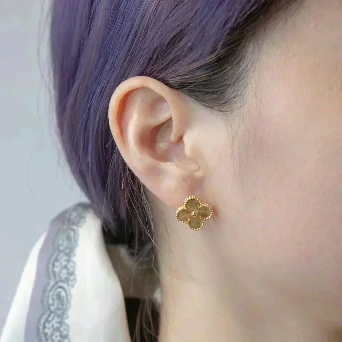 [Stars Jewelry]CLOVER MEDIUM 1 MOTIFS LASER EARRINGS