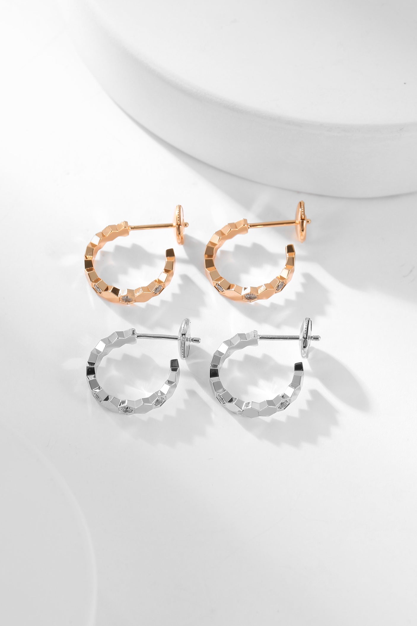 [Stars Jewelry]BEE LOVE DIAMOND HOOP EARRINGS
