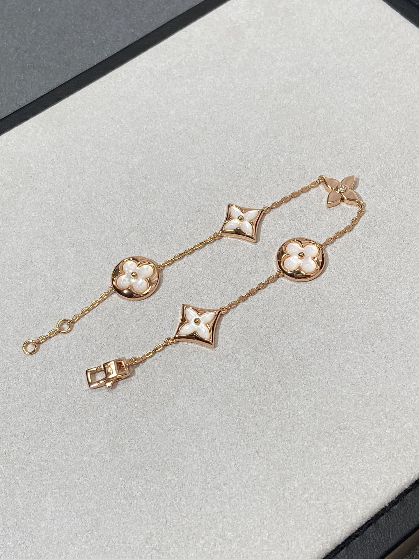 [Stars Jewelry]STAR AND SUN 5 MOTIF MOP PINK GOLD BRACELET