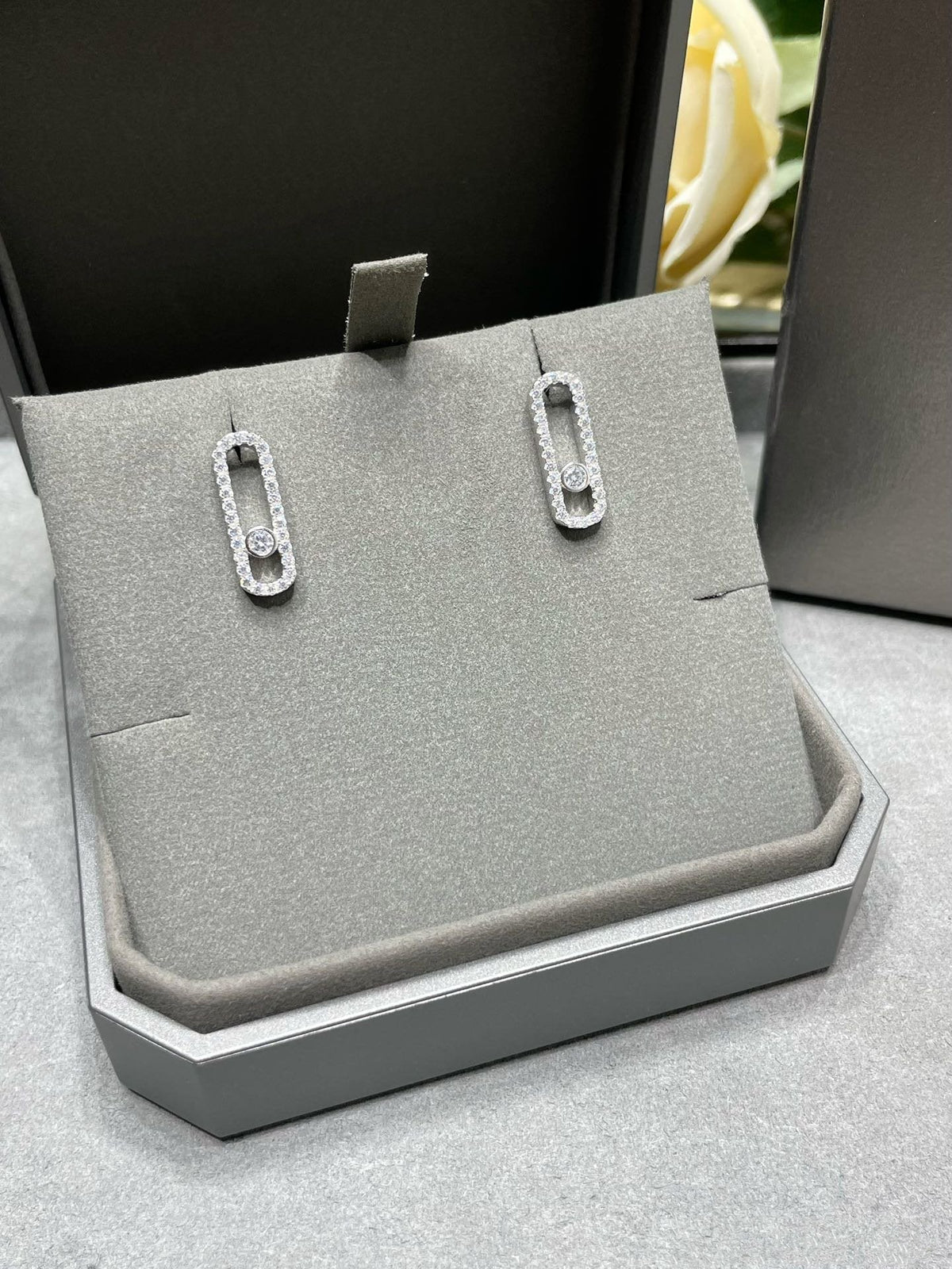 [Stars Jewelry]MOVE UNO STUD DIAMOND PAVED EARRINGS
