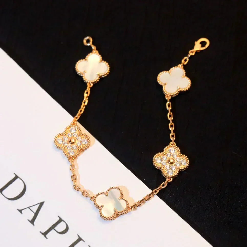 [Stars Jewelry]CLOVER WHITE PEARL MOP 5 MOTIF BRACELET COLLECTION