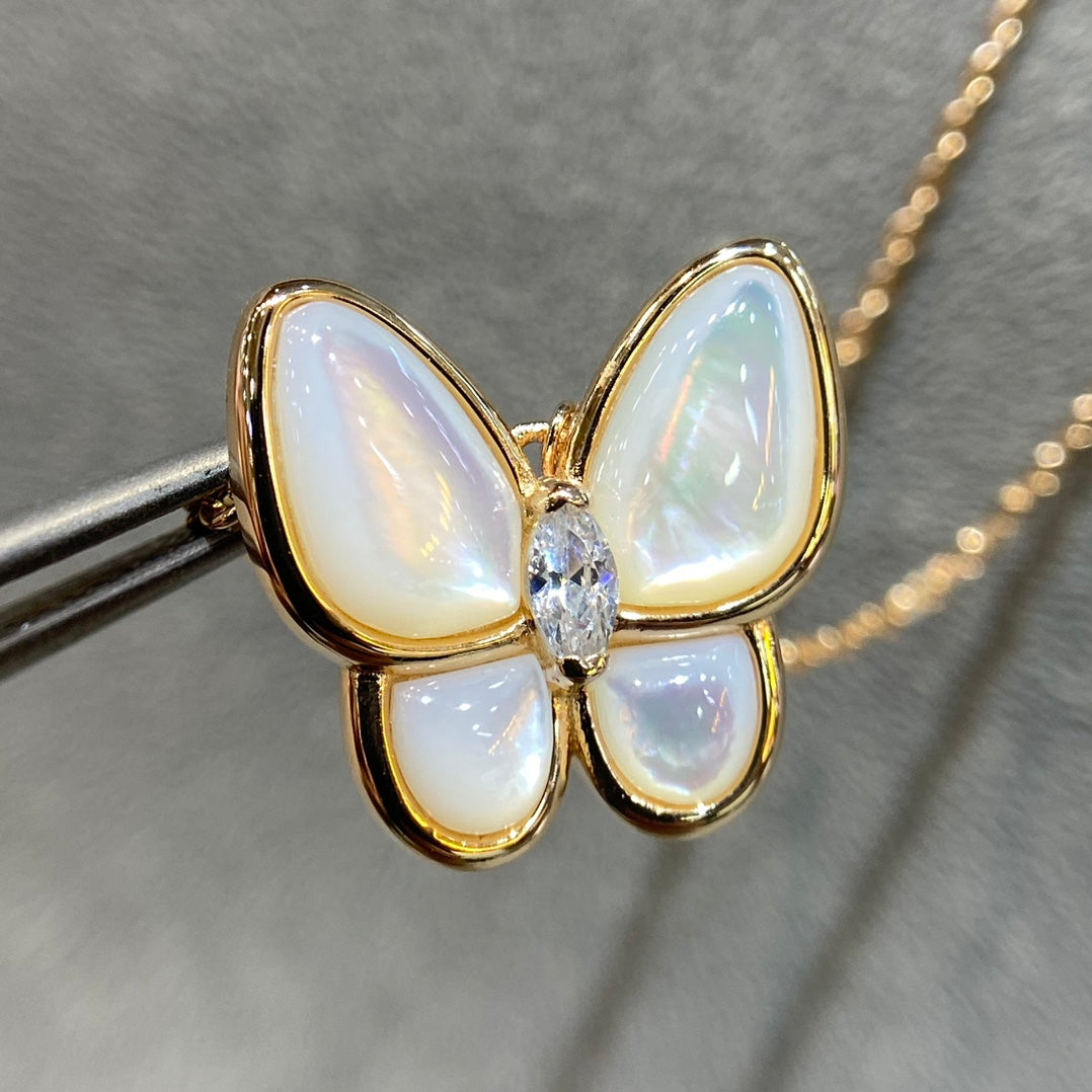 [Stars Jewelry]BUTTERFLY MOP DIAMOND NECKLACE