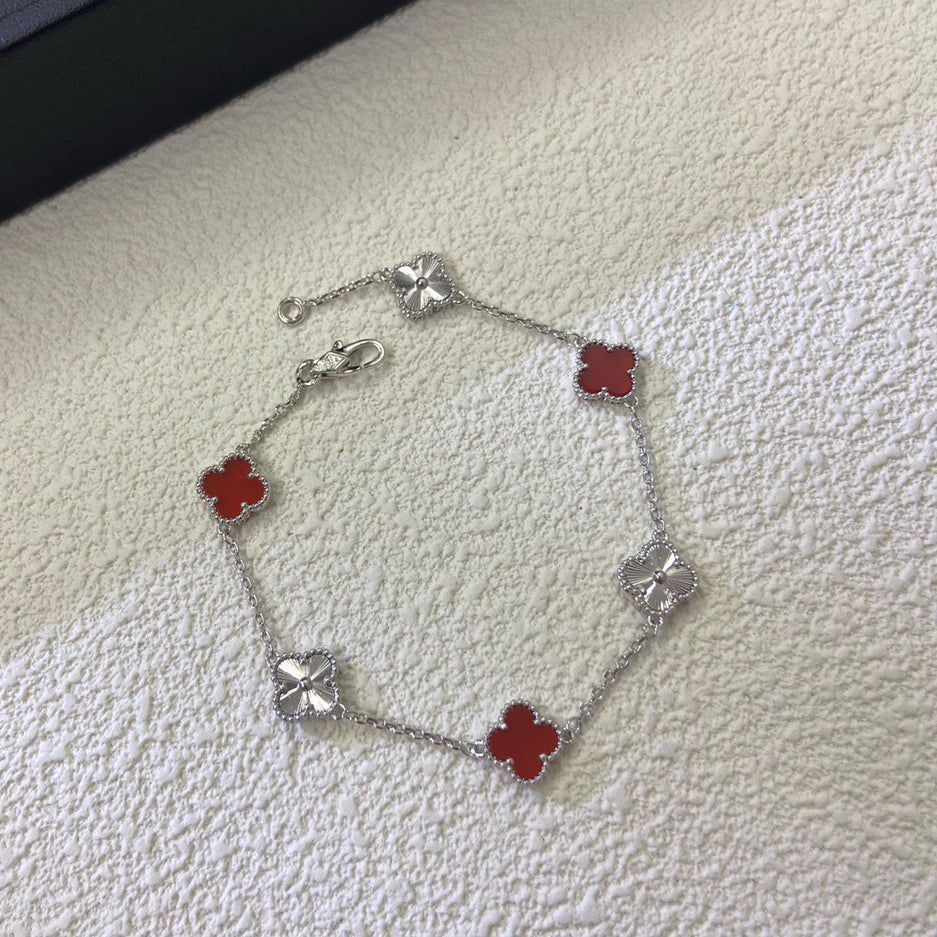[Stars Jewelry]CLOVER 6 MOTIF RED AGATE LASER BRACELET